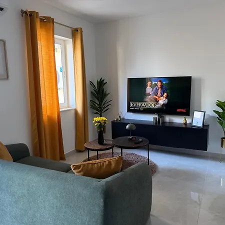 Modern & Spacious 2 Bedroom Pieta Marina Near Valletta Lejlighed